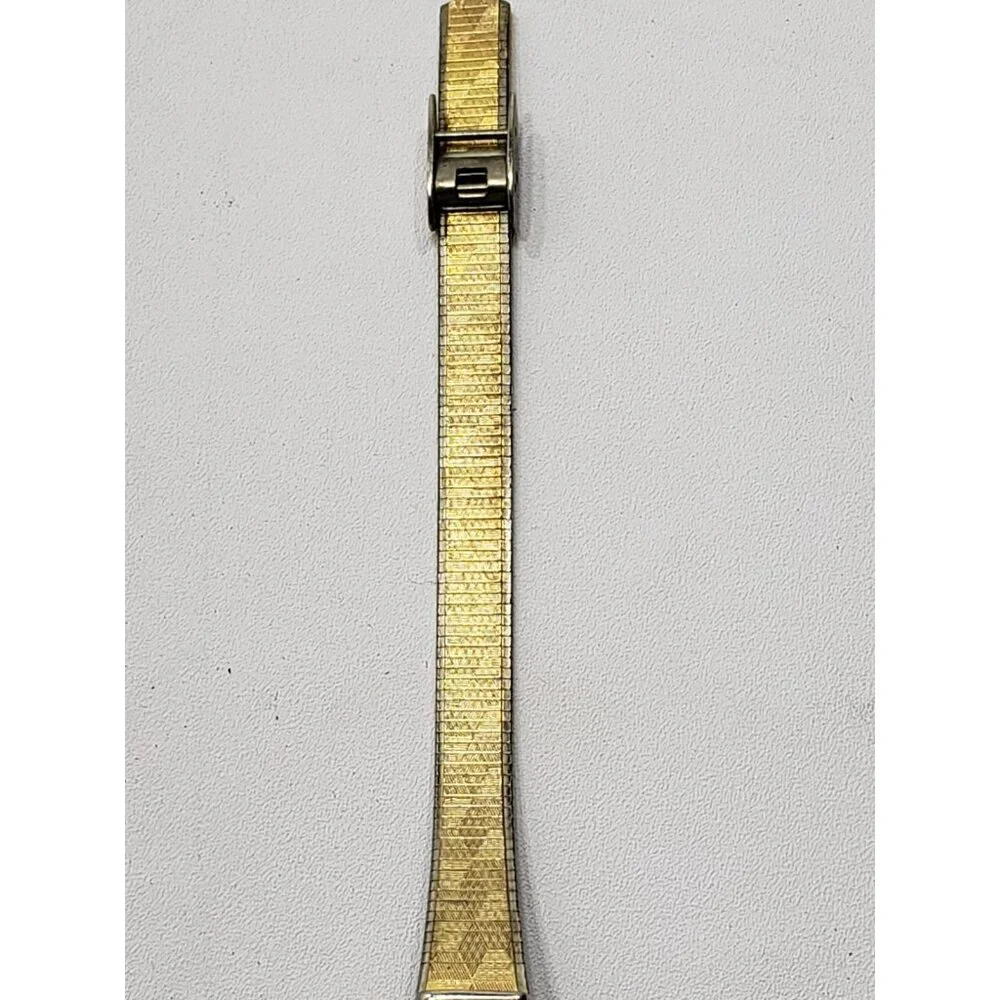 Pierre Cardin LPC375 Ladies Gold Tone Wristwatch Miyota Quarts Gold Texture Band